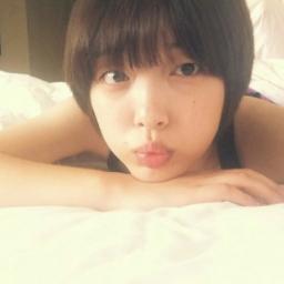 안녕하세요 อันยองค่ะ ^^ ซอลลี่แห่งF(x)นะคะ ซอลลี่น่ารักและมีเสน่ห์นะ ㅋㅋㅋ ฟอลมาคุยกับซอลลี่นะคะ *อ้อน*ไม่ฟอลก็คุยได้นะ Just bot not real
