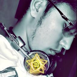 , minha alegria e felicidade se resumi --- ( ; - ♥ Suzani D' Paula ♥ & Yoshi Kowaslki Mashida ☺ , minhas inspirações . Amuh vcs !!! - Segue q eu Sigo! (y