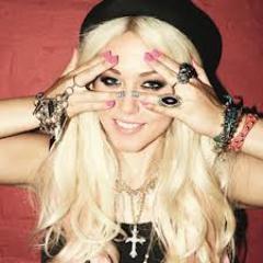 JulitaBukowska1's profile picture. I'm a big fan Amelia Lily ;D Amelia please follow me :)! People follow me =) i follow back. PLEASE :D