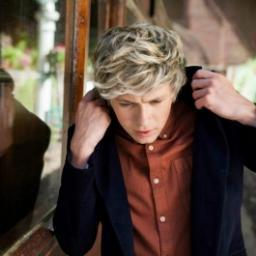 A fan page of @onedirection. Gleek too. Follow me!! I'm crazy *-*