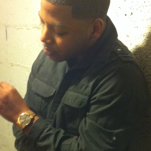 As long as u livn how u want niggas gon talk bout u regardless ..they only salute nigas dead or in jail ,.. Im tryna Ball tho...o ye n i rap but im nice tho...