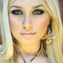 #Simpatica #Feia #Advogada #Solteira #Escorpiana e #Chocolate. iai segue ?