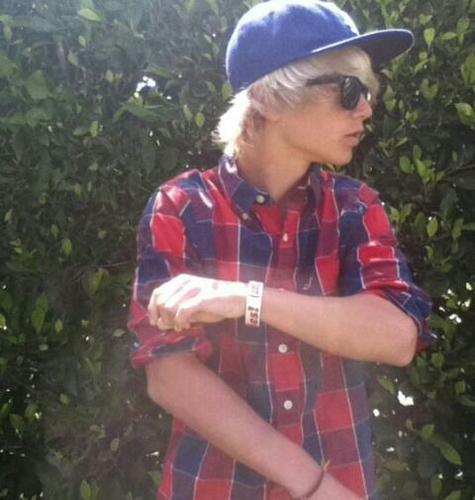 AlecPeytonn's profile picture. 15 years young. Canada, soccer, Angie, that's the shit i like. follow me? yeah? thanks.