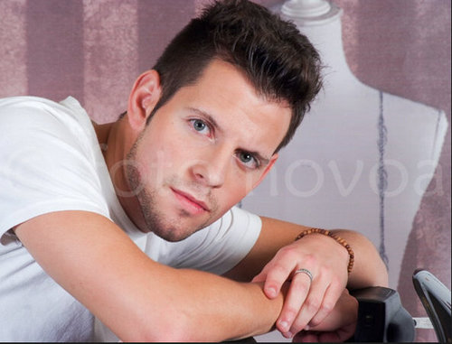 Pablit0o17's profile picture. Coruñes,Estudiante de Enfermería en la Universidad de Vigo (Ourense),Madridista y amante del fútbol,la fiesta y de Mujeres y Hombres y Viceversa