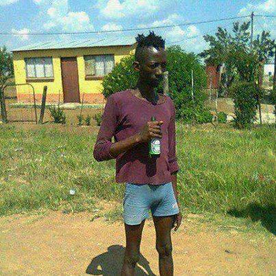 NgiLISWATI, ngiyatigcabha ngebuve nangemvelaphi yami. (I'm a proud Swazi). Strong believer in God.