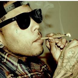 go follow: @RobinSagnier
a ce qui parait c'est un mec genial