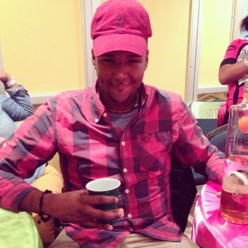 BluntBlowinBurn's profile picture. SMOKEEE HELLL OF BUDDD ! :D