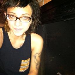 annikaramona's profile picture. i like to skat