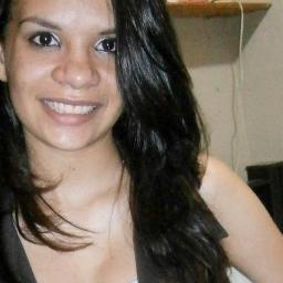 ThainaCastr's profile picture. 