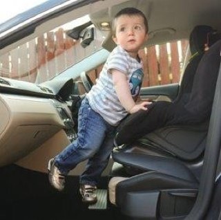 Mycarstep's profile picture. I invented My Car Step, after struggling getting my daughter into her car seat. MADE IN Uk. @Bizziebaby winner. #twittersisers winner.  Best mumpreneur product