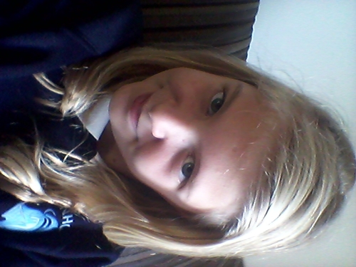 make follow in to following and i follow back!!