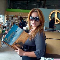 suzanbatmankaya's profile picture. Gazeteci / Media Master