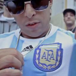 ' ︻╦╦╧─,'ЯΞДLG4LIFΞ™

Los Guerreros Te Siguen , Tus Ladies También, RealG4Life . (#RG no es una moda #RG es un sentimiento.)