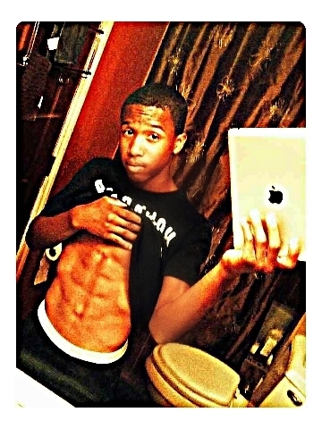 Yhu follow me ill follow yhu... If yhu have any request for ang videos just hmu :)