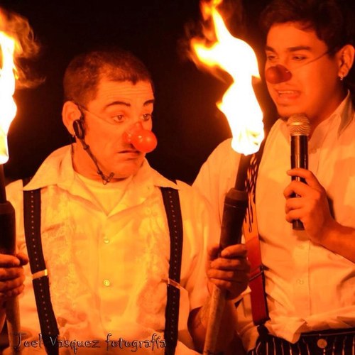 SESION CIRKU es una propuesta que intenta transmitir esa alegría onírica, Casi infantil que hace que el clown se divierta y entretenga a los espectadores.