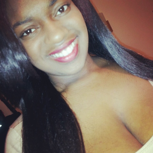 MY TIMELINE STAY MOVING..!!THE FUNNIEST GIRL ON YOUR TIMELINE..!!