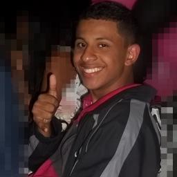 Prefiro ser feliz do que ter razão .. (: