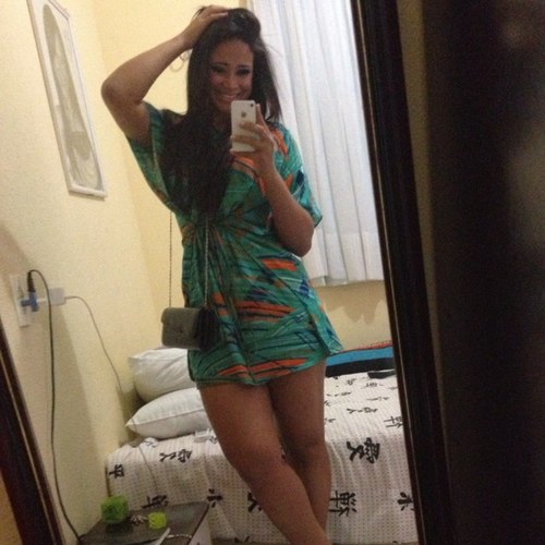 Vivo o hoje intensamente pois o amanha n sei se vai existir ..DEUS NO COMANDO
Instagram=vanessakarvalho