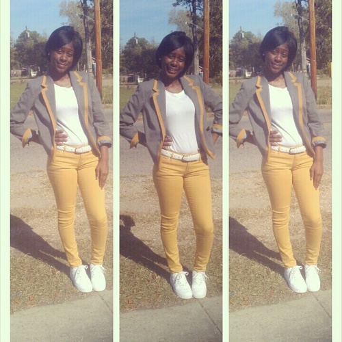 FREE MEL BITCH ✊ , bri w/ that fuck a nigga, im on tha grind to get it all --show no loveee