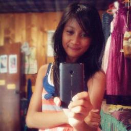 Tiyara :D. |18 Oct 1999 is my B'day |♡ Music.photo.green. flaw is not a barrier for me to move forward ;)~QuentinaThasya ♡Jesus.Mom.Dad:*