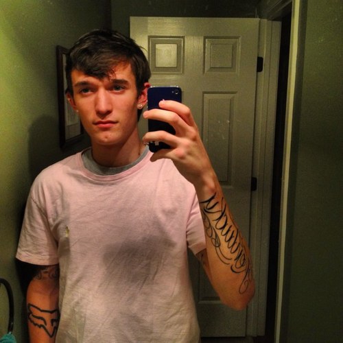 CDwayne21's profile picture. 