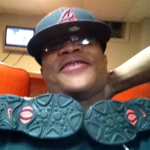 Her_Casanova's profile picture. College bound! Future Buisness Man and music producer. I love my family and thank good for my friends. I came a long way from a seed and still growing