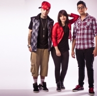 FakeNumber2012's profile picture. @pinguimfkn @elektrafkn @andremttr Melhores musicos do planeta! obrigada por existirem,parabéns é pouco ao lado de tudo que vocês merecem! ♥