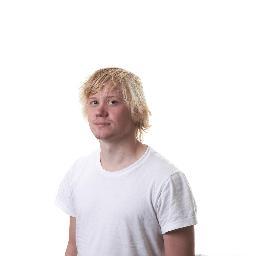 Frontsjef i Trønder-Avisa. Forkjærlighet for @Tronderball. Fotballpensjonist / @InnherredFK. Nordtrønder.