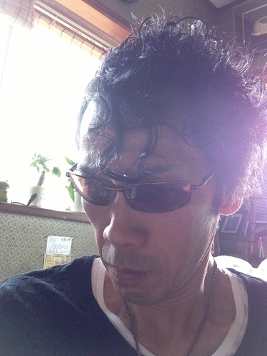 ５３歳のおっさんです。
頑張っていますが年々歯が抜けていきます。
ホルモンやスルメイカは食べれなくなりました。
（大好きなのに・・）
趣味は、読書、旅行、スポーツ、お酒、です。
これからよろしくお願いします。