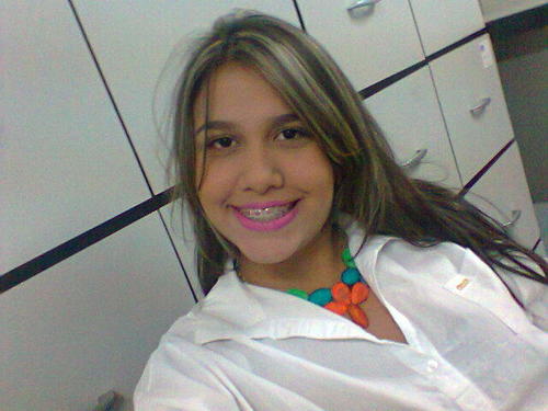 Feliz por natureza e não por obrigação!