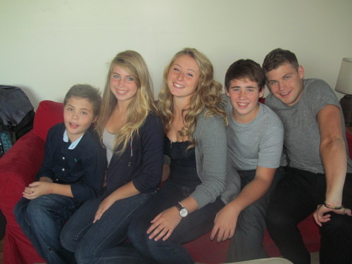 pastorbbb's profile picture. Read scripture follow Christ