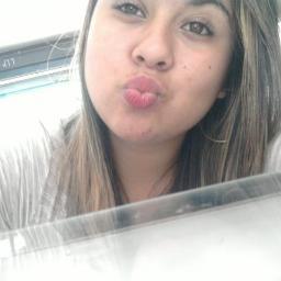 15 anoos, Solteira,Soou Corinthiana aate a mooorte, Ciumenta , Chata && Feeia hehe ';3 Acima de Tudo.. Feliz ! ;P