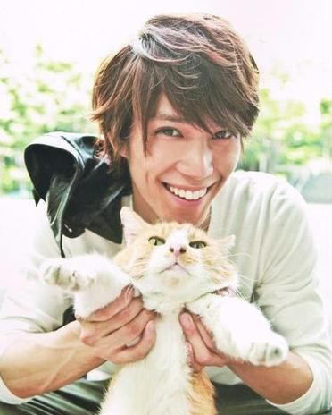 浜尾京介くん大好きなあゅみです。よろしくお願いします。w-inds.の涼平さんも好きです。
