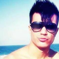 Esse FC é pra homenagiar esse lindo e divo, @PeluRestart...since:02/12/2011 =D
