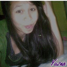 yuznaalyza's profile picture. 
