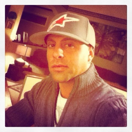 MPtheMainPaisan's profile picture. LIVE 4 the MUSIC. REP 4 the TEAM.  #IHHM  #ItalianHipHopMovement      ALSO, CHECK ME OUT ON FACEBOOK @ http://t.co/3oeQdlx7.