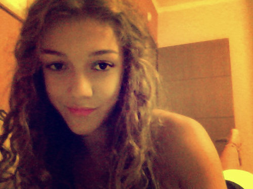 student,volleyball player,addicted to music and ONE DIRECTION  *Directioner* of course.. :) x
