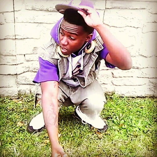 I Rap ,SmokeTrees, && Gett$$$, I live a wild Life ' its just Me & Some trouble