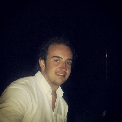 Estudiante de Licenciatura en Economía.Aficiones: invertir en bolsa, viajar, comer, correr, bici, formula 1, motos y una buena cerveza tostada.