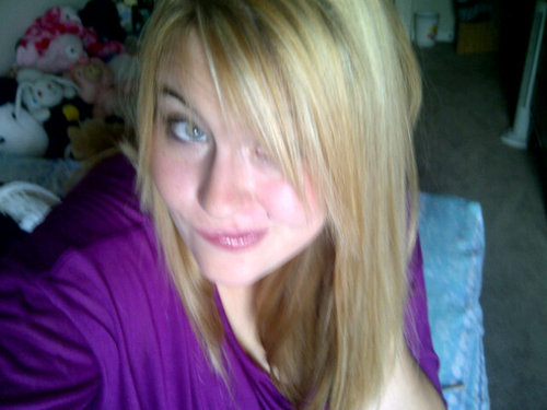 I am Courtney I'm a krazy blonde.I have a puppy and she is my baby.I love kids I worked in a daycare and now I work in the oil field.love Roughriders