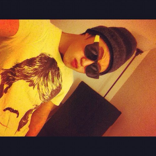 bookyo_awesome's profile picture. BE REAL 100%