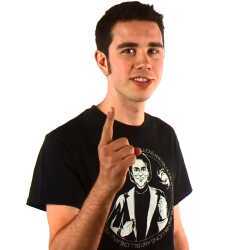 Marketing director, huge #friends fan and massive supporter of #ARS & #England