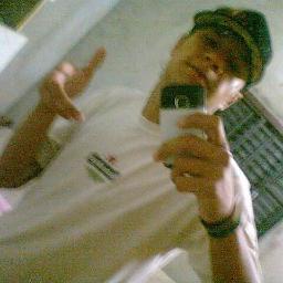 a vida me encinou a nunca desistir nem ganhar nem perde mas procura evolui! !.ℱé ℰm Ɗeus o resto agente leva ..