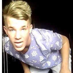 I follow back, want me to retweet you too my follows? Just ask:)