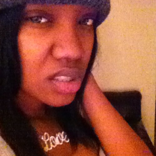 [honest]opinionated[different] 

iFollowBack & iUnfollowBack.