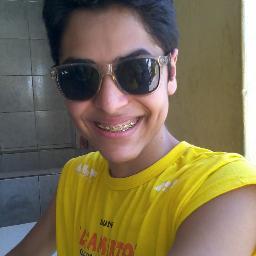 Carioca, feliz e de bem com a vida.