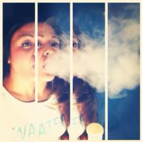 Just your average high school stoner who loves getting high.✈