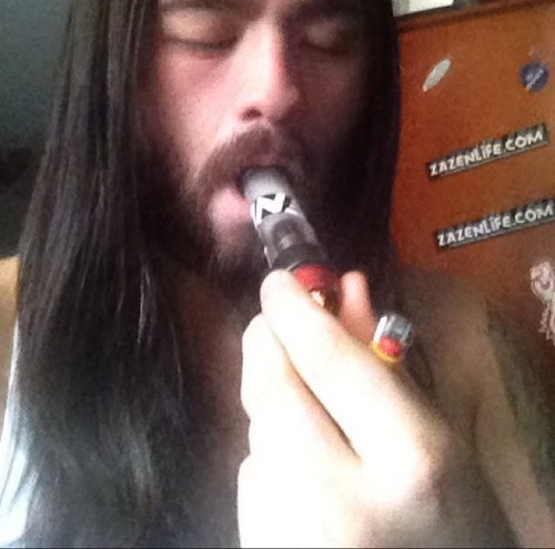 chief of @dimmakrecs subscribe http://t.co/S4CCgjFF  like http://t.co/hCaMJPf8  shop http://t.co/MsIA2Vrh  update http://t.co/n1zcmzrJ