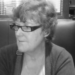 1Elizabeth5's profile picture. a carer of a disabled son, .   shy,. self taught the camera  enjoy learning  Patchwork,  X stitch.Married,