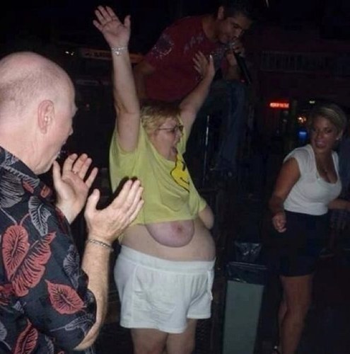Posting only the funniest and best pictures that will make you laugh!
WE FOLLOW BACK!